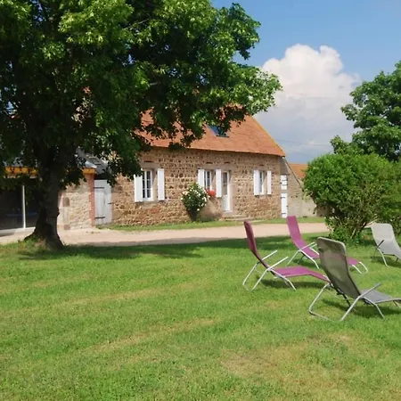 Semesterbostad Des Chambauds - Allier - Auvergne -12 Pers