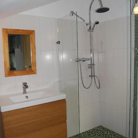 בית נופש Des Chambauds - Allier - Auvergne -12 Pers
